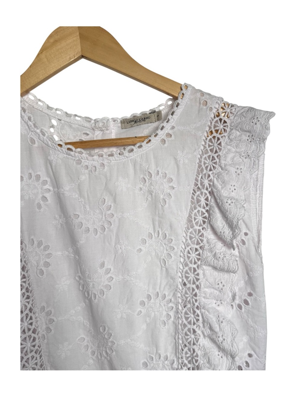 Lungo L’Arno Broderie Angleaise Eyelet Blouse Size Small White Sleeveless Italy - Picture 4 of 15